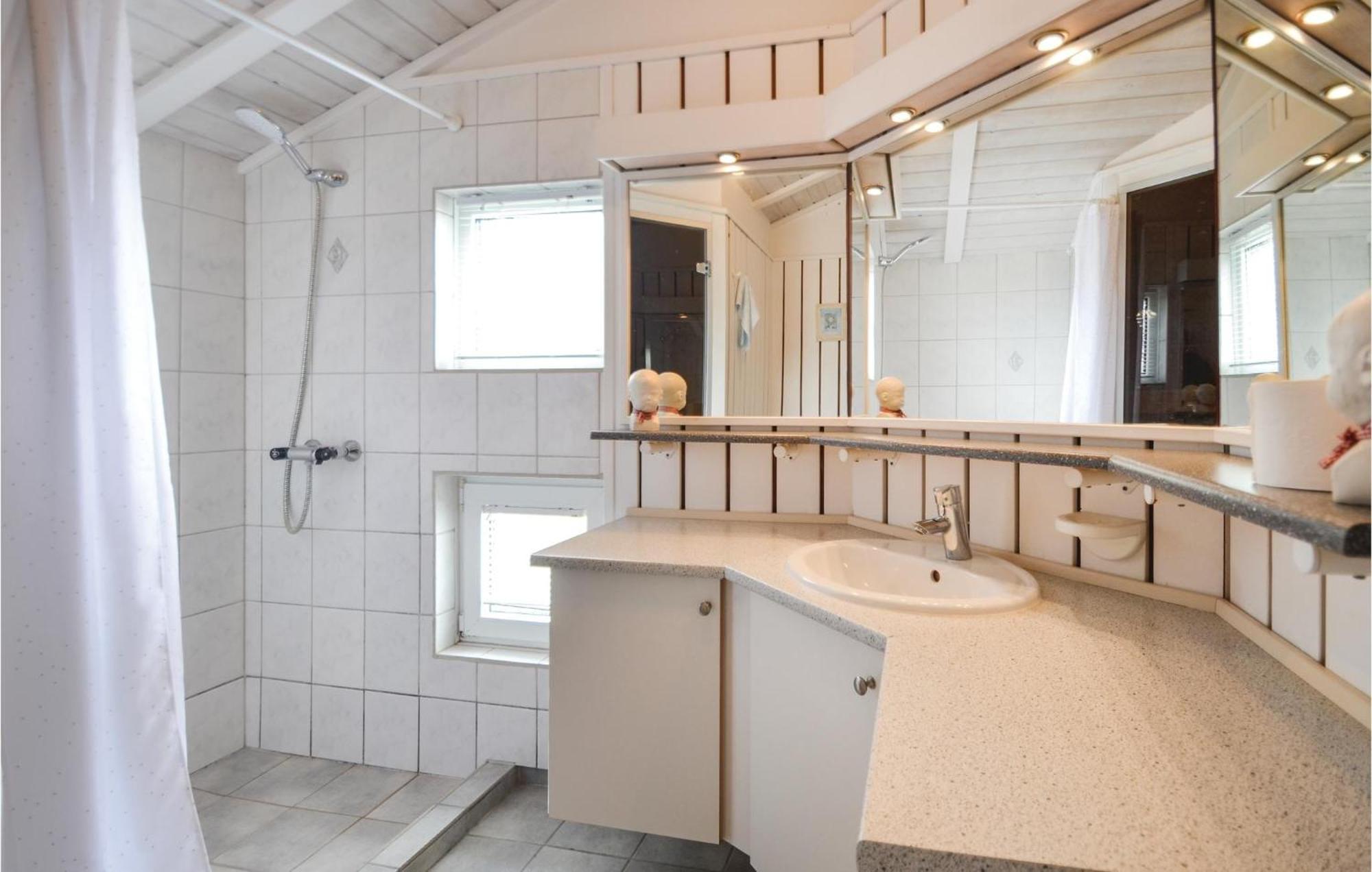Amazing Home In Ebeltoft With Sauna מראה חיצוני תמונה