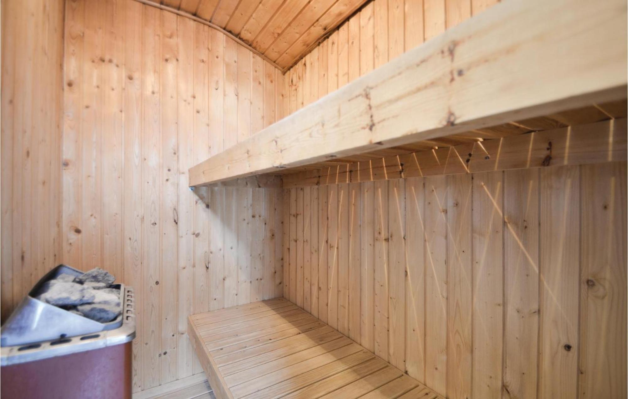 Amazing Home In Ebeltoft With Sauna מראה חיצוני תמונה